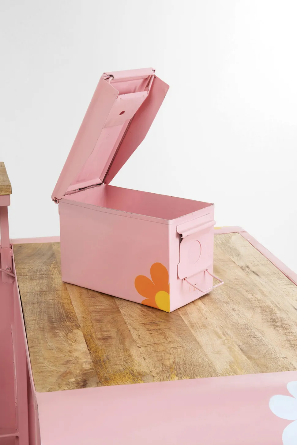 Bar Flower Power Car 241cm