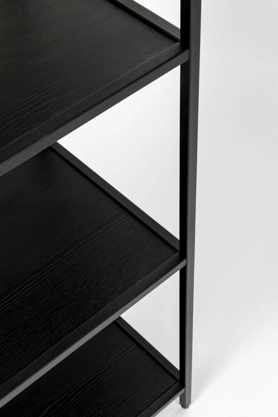 Regal Loftie Schwarz 77x185cm