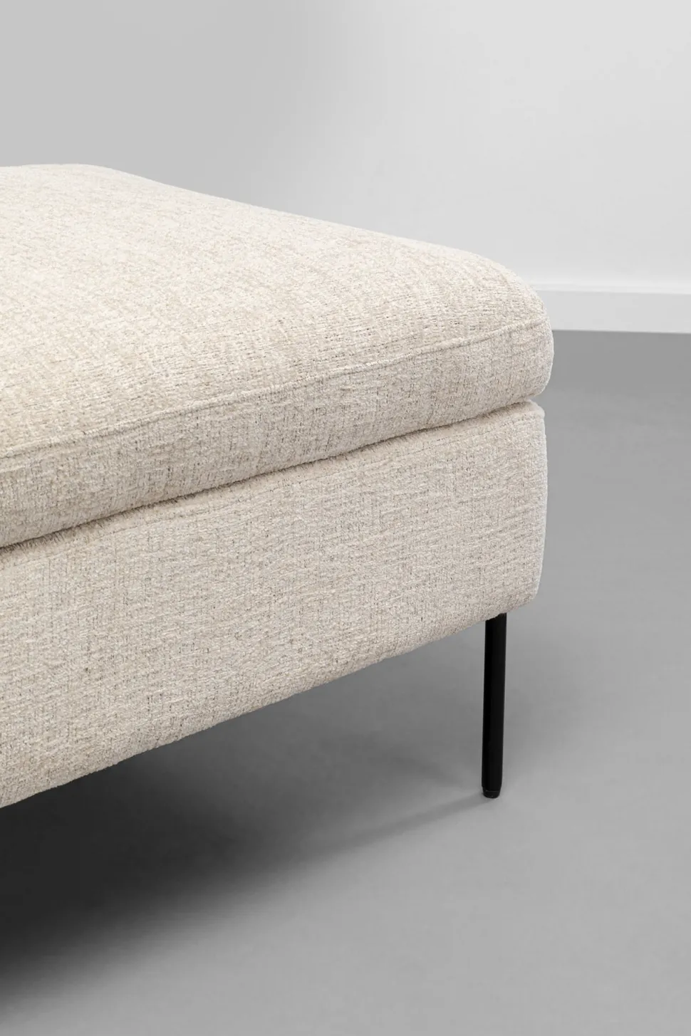 Sessel +Hocker Quinn High Beige